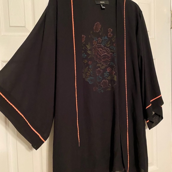 Forever 21 kimono - Picture 2 of 2